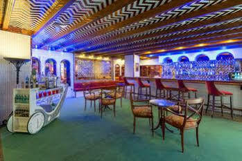 Tryp Sevilla Macarena Hotel Exterior photo